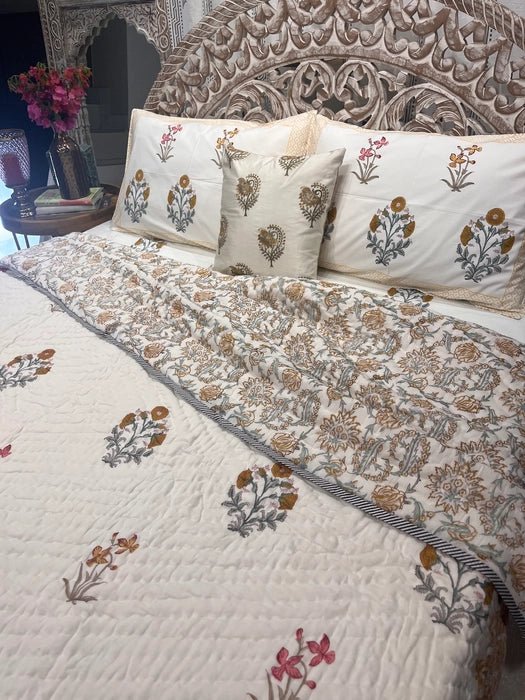Hand Block Mulmul Cotton Quilt | Fursat Quilt - The Decor Central