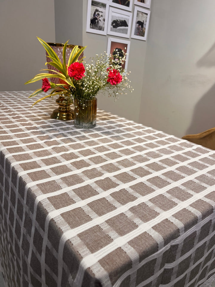 Checkered dining table Cover - The Decor Central