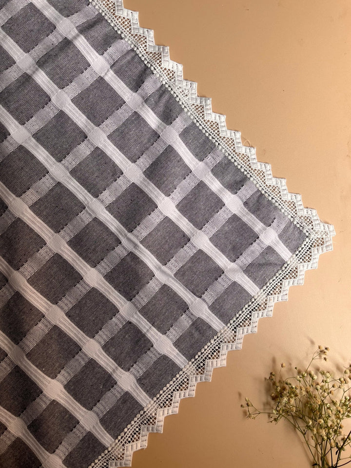 Checkered dining table Cover - The Decor Central