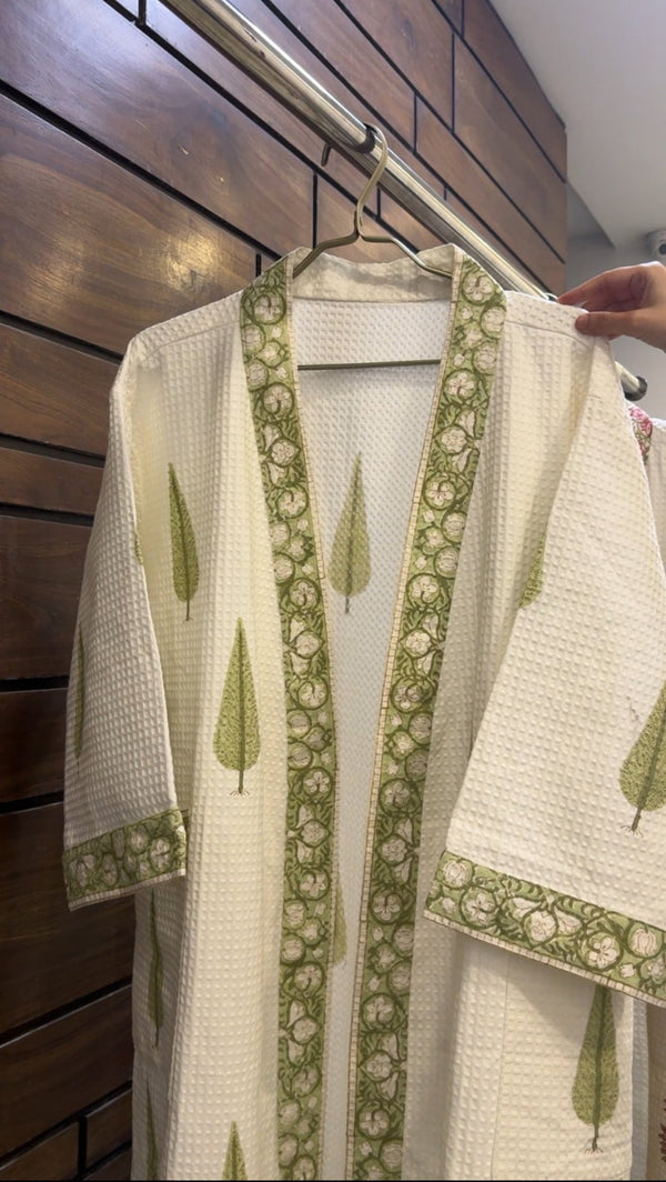 Cypress Bathrobe - The Decor Central